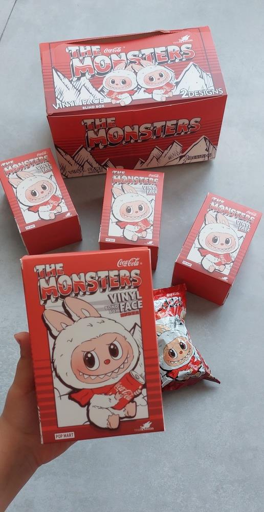 عروسک لابوبو کوکاکولا